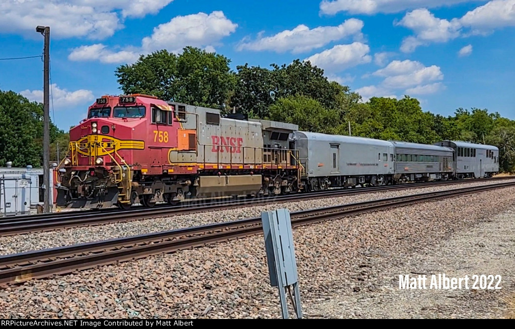 BNSF 758